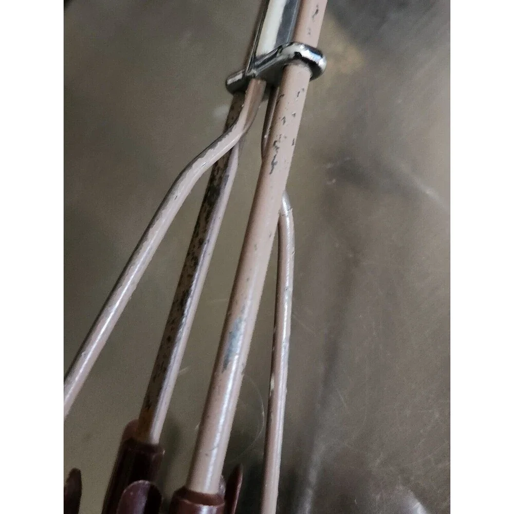 Vintage Maynard Egg Beater Manual Hand Mixer Double Nylon Beaters Brown Handle